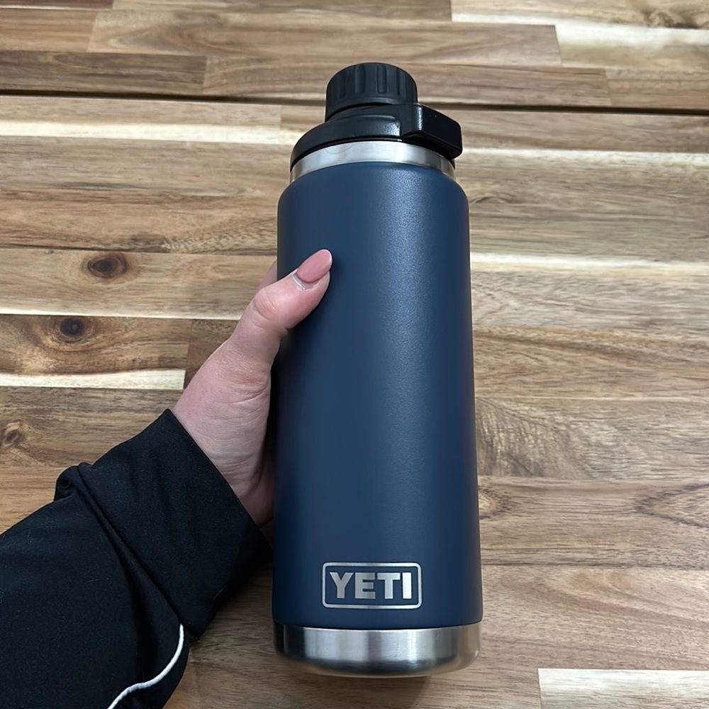 26oz Yeti Rambler Water Bottle